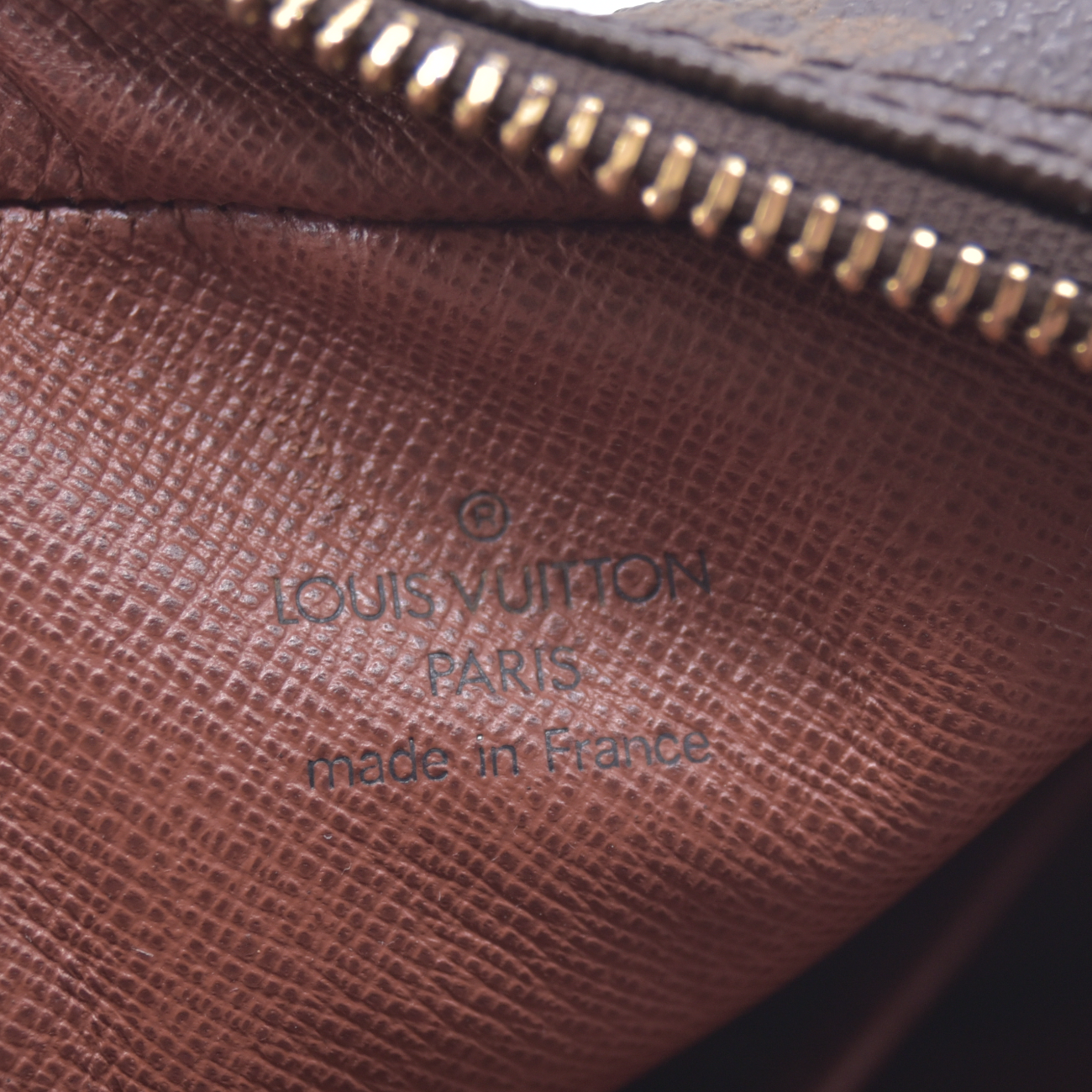 $995 Louis Vuitton Monogram Amazone SL0979 CONSIGNMENT