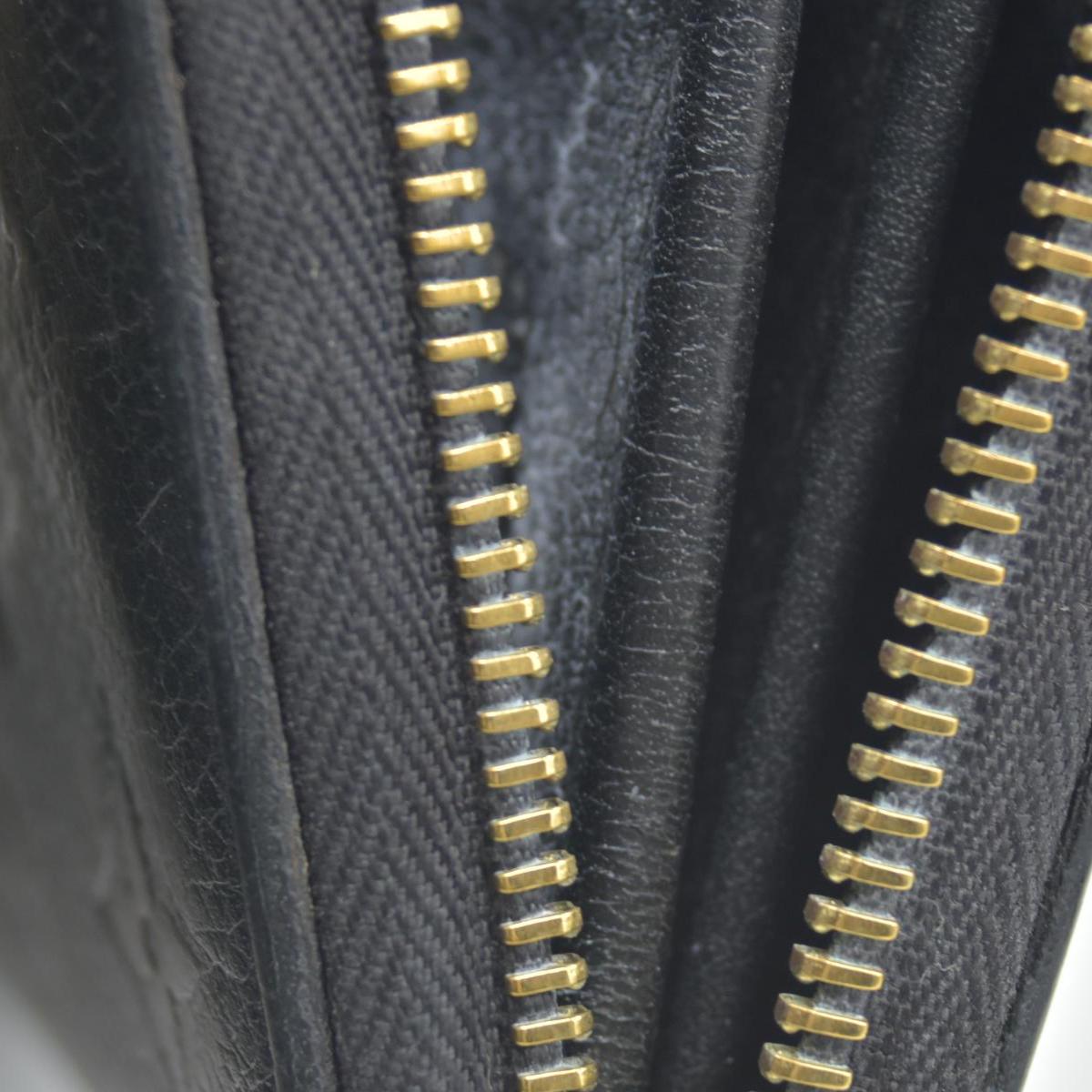 $1070 Prada Black Saffiano Leather Travel Zip Around Wallet CONSIGNMENT