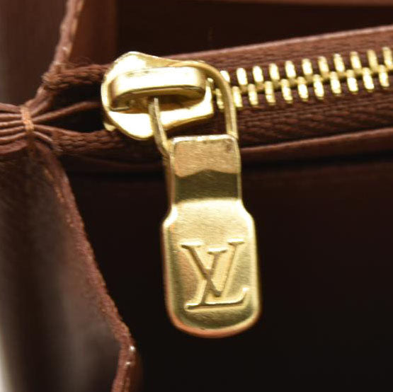 LOUIS VUITTON Monogram Sarah Wallet  CT0188