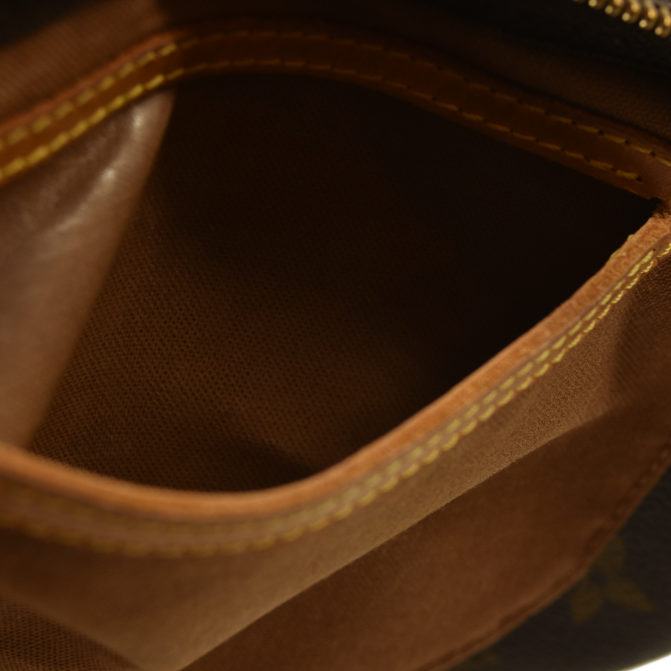 Louis Vuitton  Monogram Speedy 25