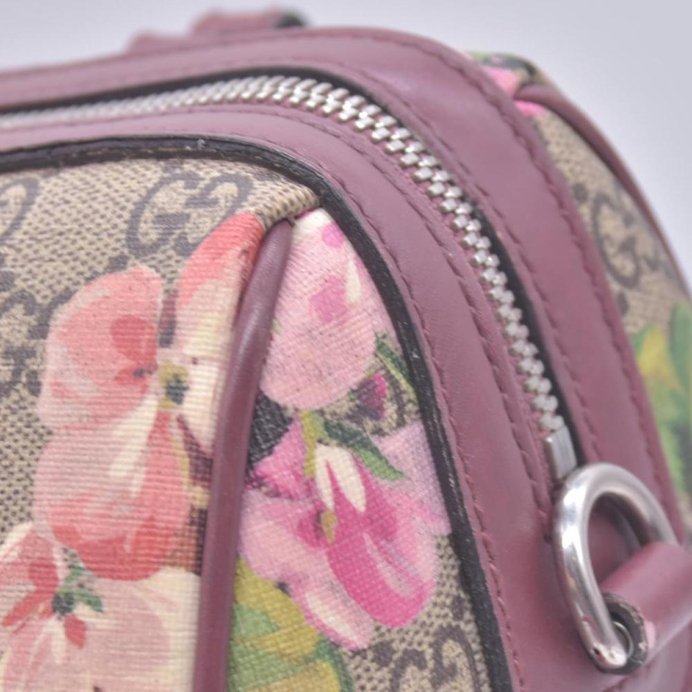 $1390 Gucci GG Supreme Monogram Blooms Small Boston Beige Multicolor Dry Rose CONSIGNMENT