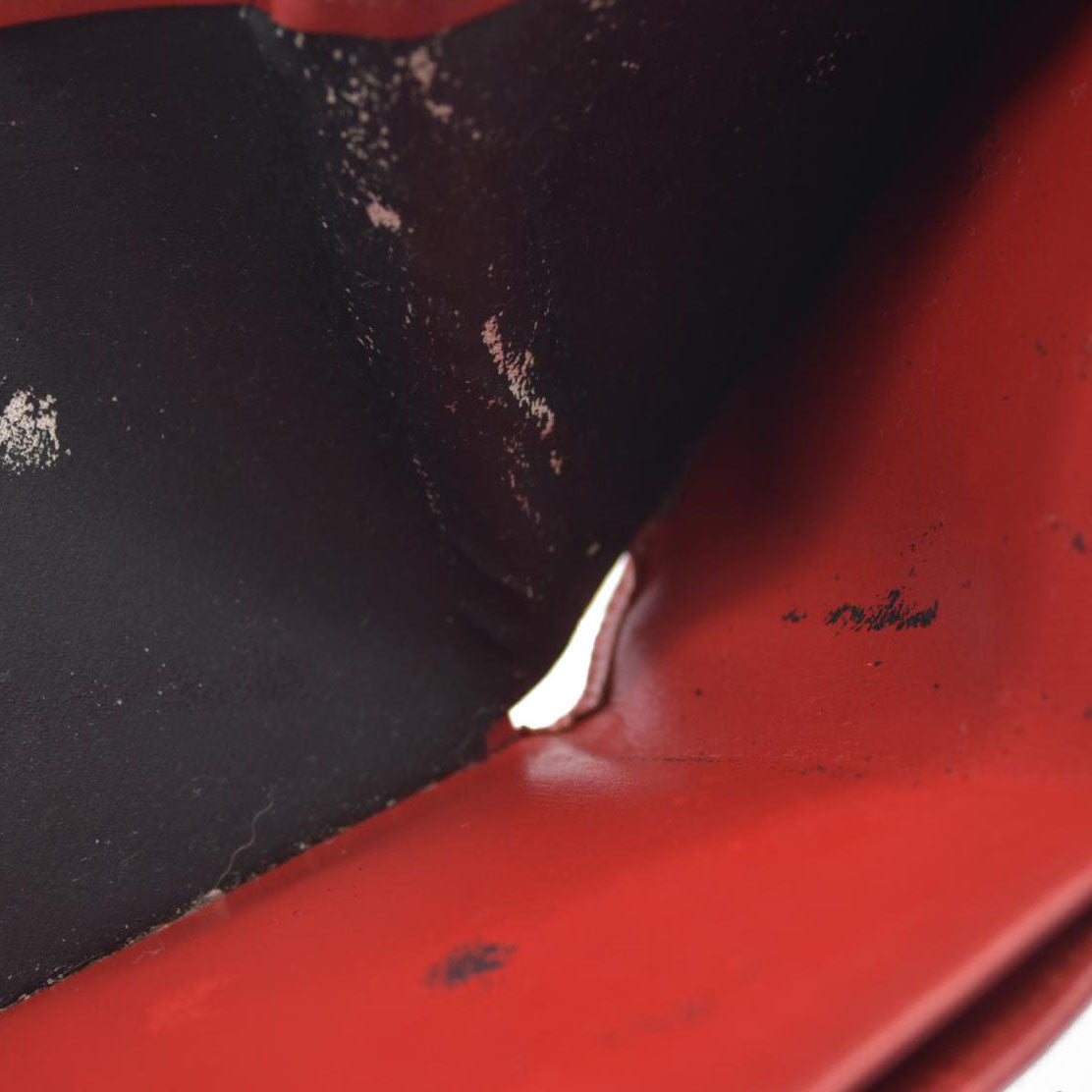 AUCTION $650 Louis Vuitton  Epi Elise Wallet Castillan Red
