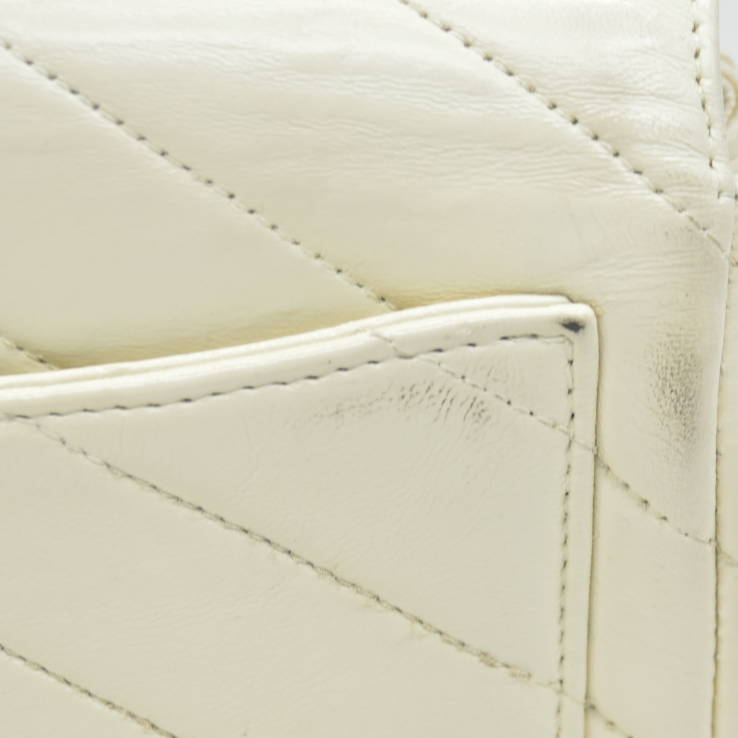 2016 $3400 Chanel Ivory Chevron Quilted Leather Paris-Seoul Coco Envelope Small Crossbody Bag