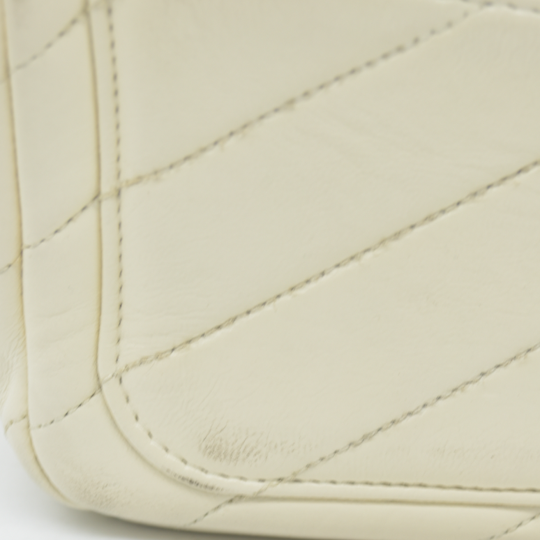 2016 $3400 Chanel Ivory Chevron Quilted Leather Paris-Seoul Coco Envelope Small Crossbody Bag