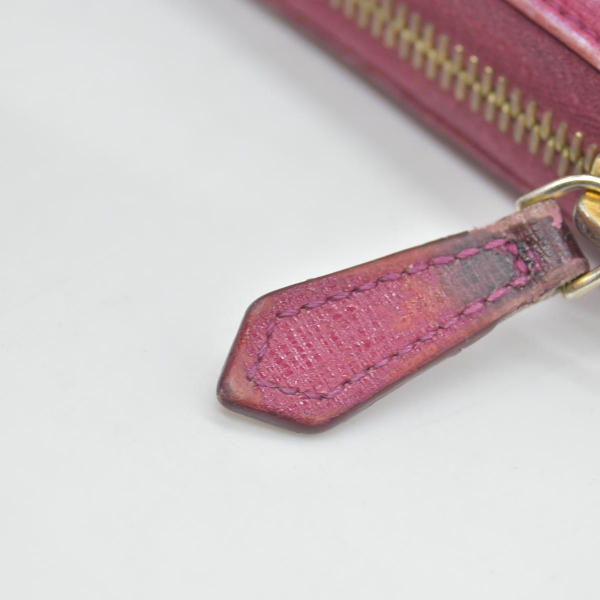 $850 Fendi Amarena Vitello Elite Leather Zippy Wallet CONSIGNMENT