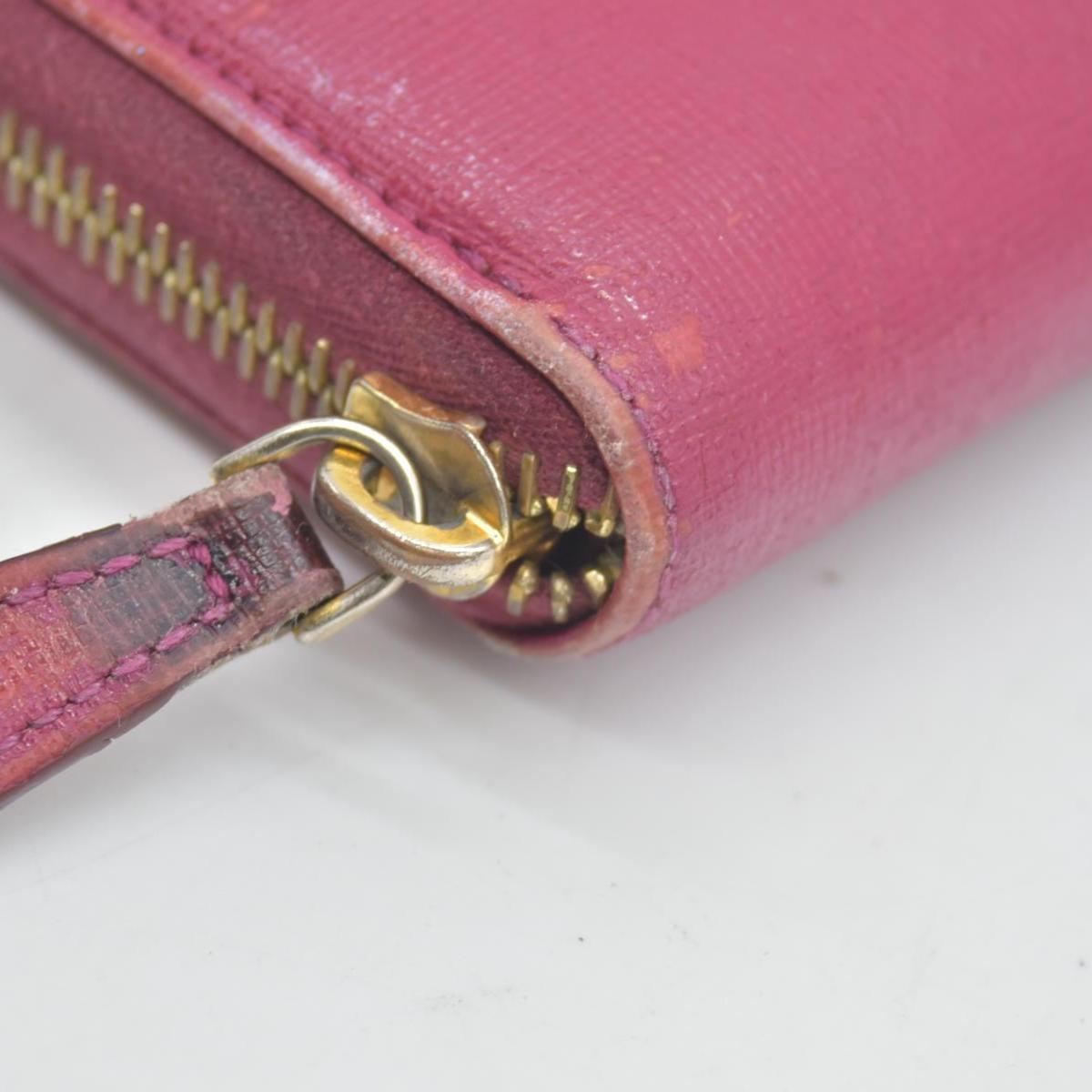 $850 Fendi Amarena Vitello Elite Leather Zippy Wallet CONSIGNMENT