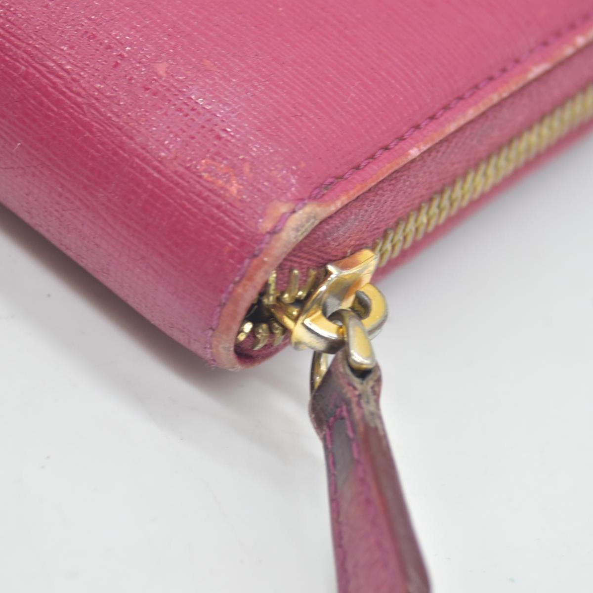 $850 Fendi Amarena Vitello Elite Leather Zippy Wallet CONSIGNMENT