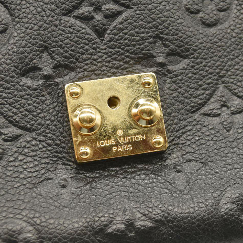 LOUIS VUITTON Empreinte Pochette Metis Black AR4146