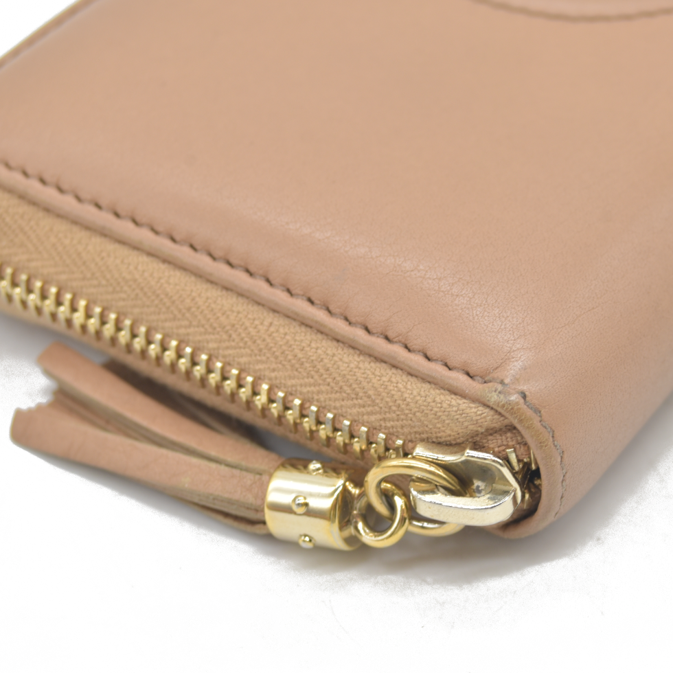 $660 Gucci Calfskin Soho Zip Around Wallet Beige Smooth