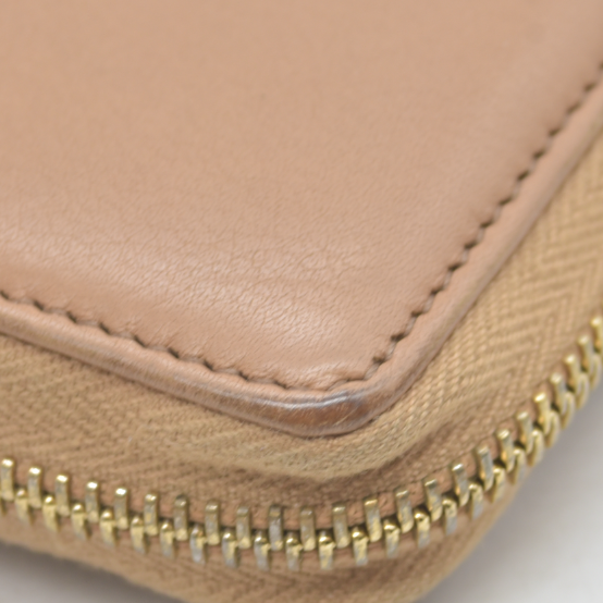 $660 Gucci Calfskin Soho Zip Around Wallet Beige Smooth