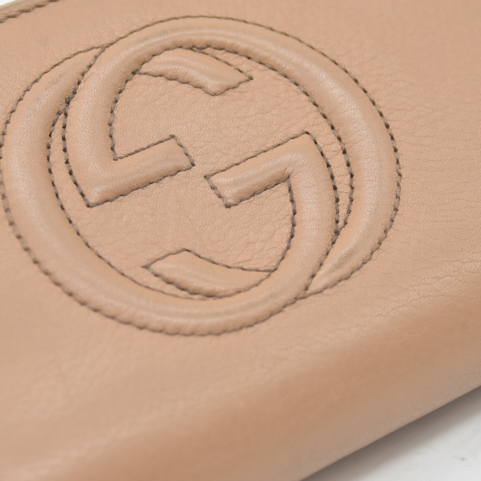 $660 Gucci Calfskin Soho Zip Around Wallet Beige Smooth