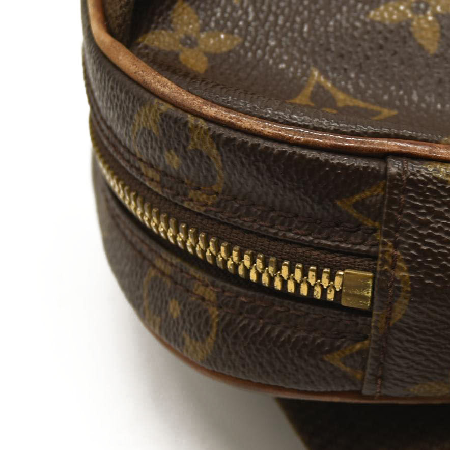 LOUIS VUITTON  Monogram Pochette Gange CA0073