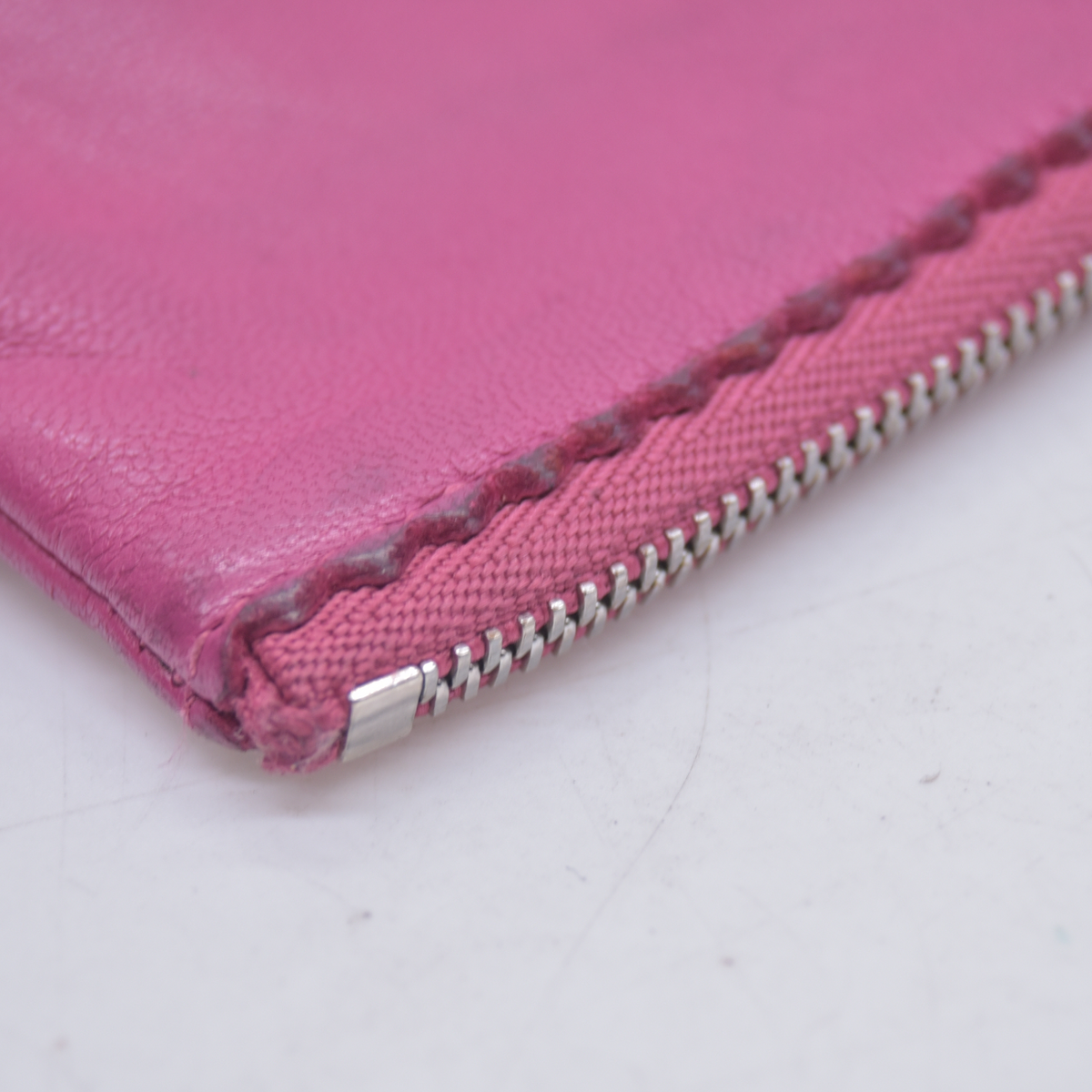 $490 Loewe Key Pouch Fuchsia CONSIGNMENT 10021228