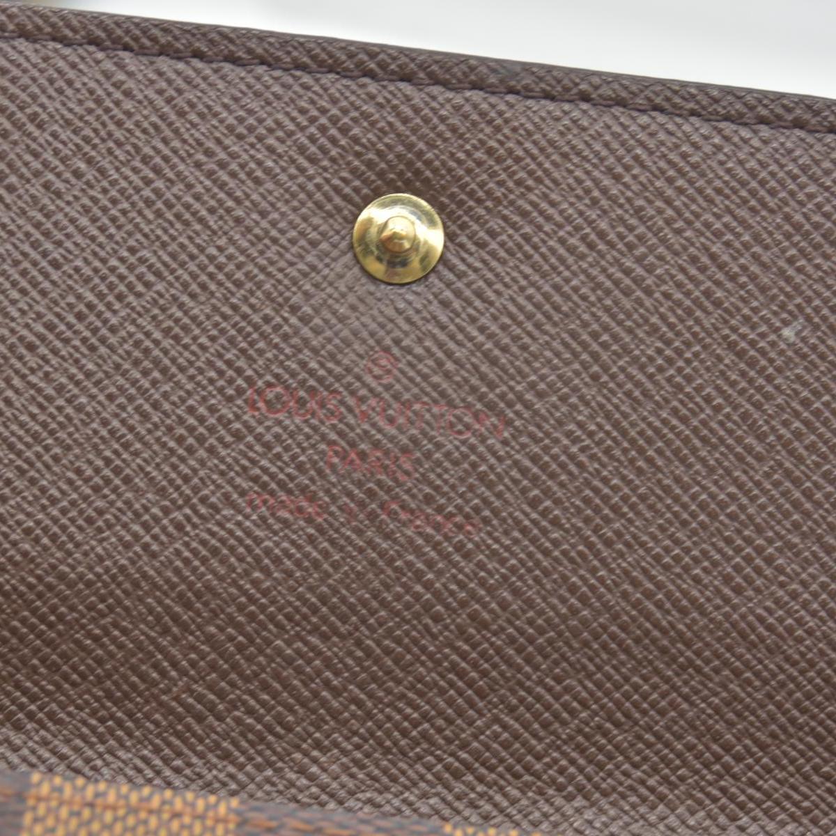 $775 2003 Louis Vuitton Damier Ebene Sarah Wallet CONSIGNMENT TH0063