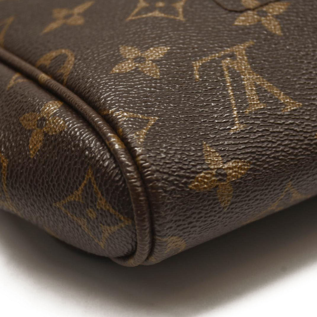 LOUIS VUITTON Monogram Favorite MM