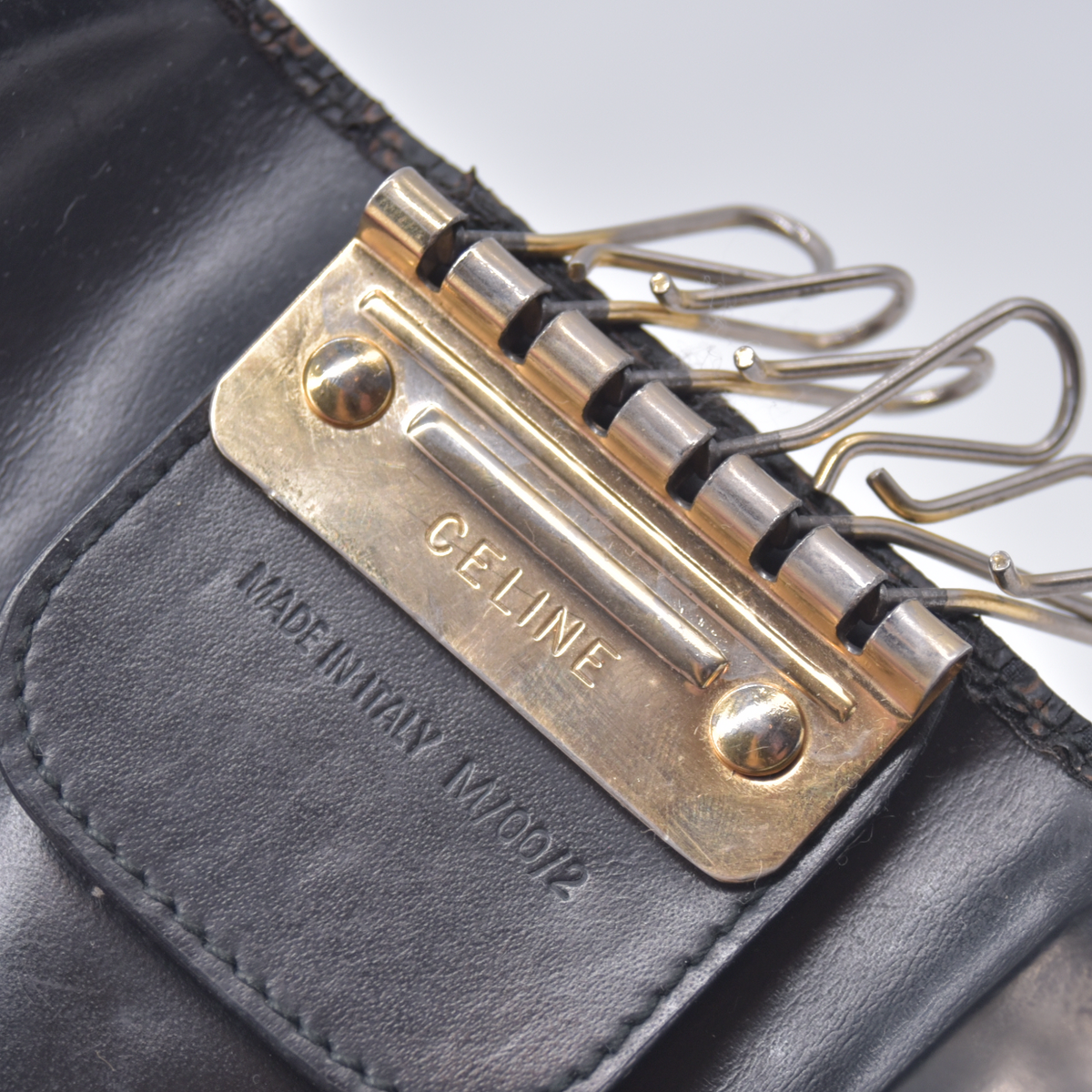$380 Celine Black and Brown Pattern Key Holder CONSIGNMENT 10021202