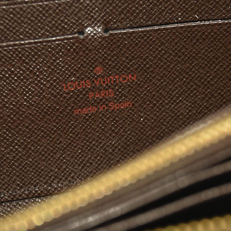 Louis Vuitton  Damier Ebene Zippy Wallet CA2079