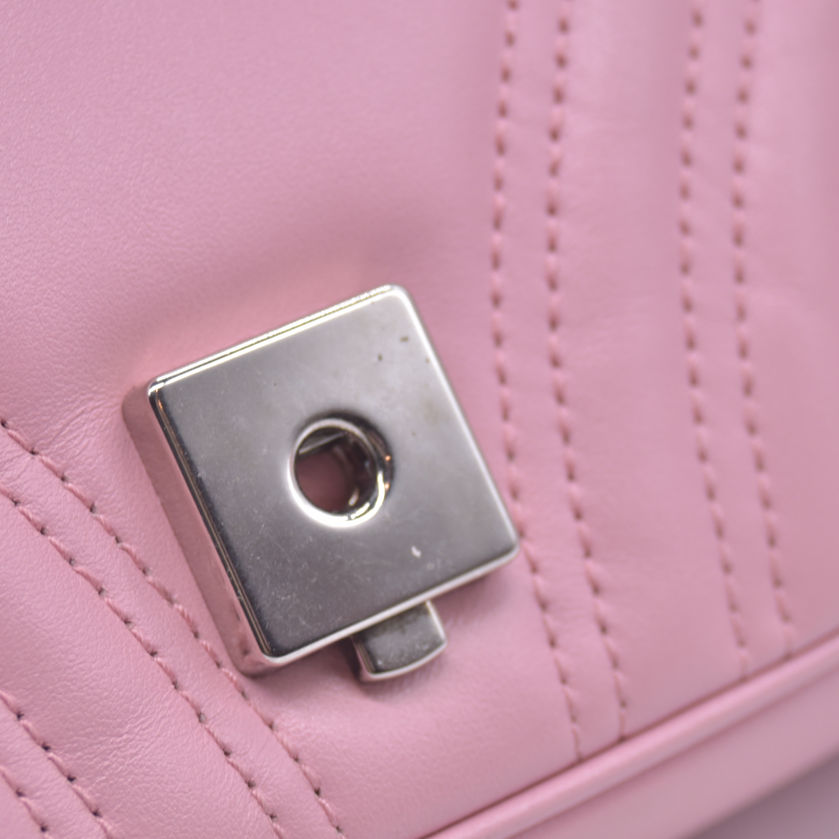 $2850 Gucci Calfskin Matelasse Small GG Marmont Shoulder Bag Wild Rose CONSIGNMENT 10021307