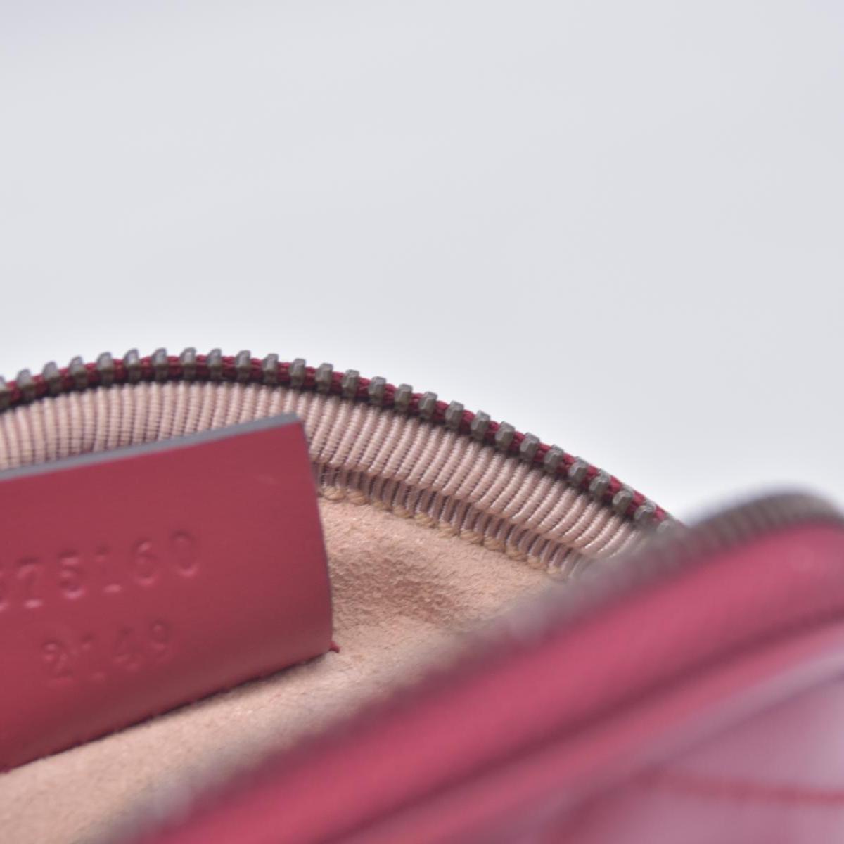 $1450 Gucci Glazed Calfskin Matelasse Heart Mini GG Marmont Round Pouch Romantic Cerise CONSIGNMENT