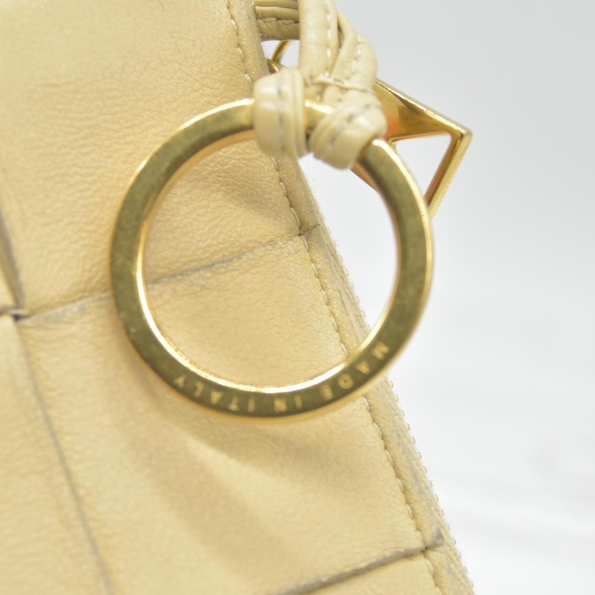 $650 Bottega Veneta Cassette Key Pouch Beige CONSIGNMENT