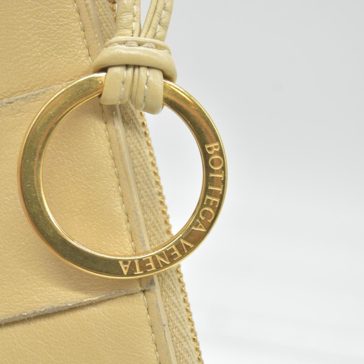 $650 Bottega Veneta Cassette Key Pouch Beige CONSIGNMENT