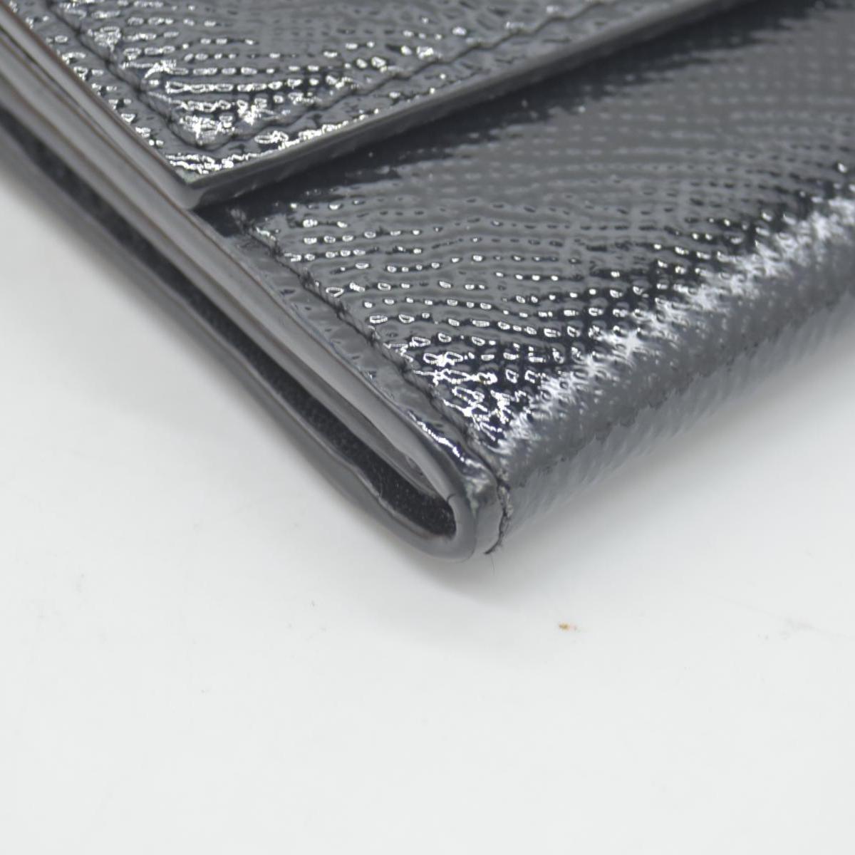 $620 Burberry Grainy Calfskin Patent Black Leather Porter Continental Wallet Black CONSIGNMENT