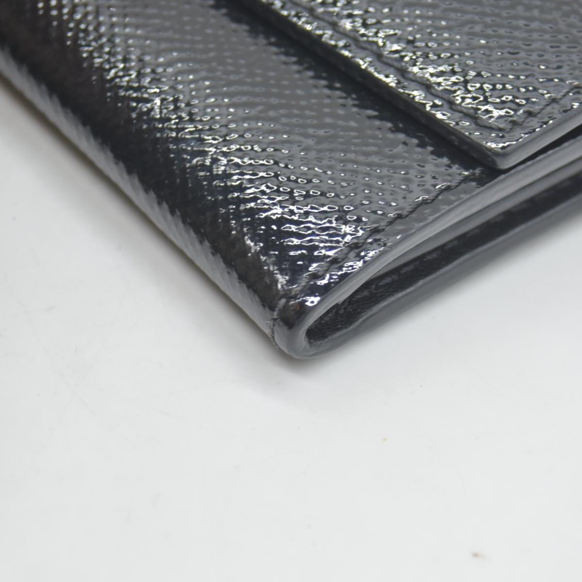$620 Burberry Grainy Calfskin Patent Black Leather Porter Continental Wallet Black CONSIGNMENT