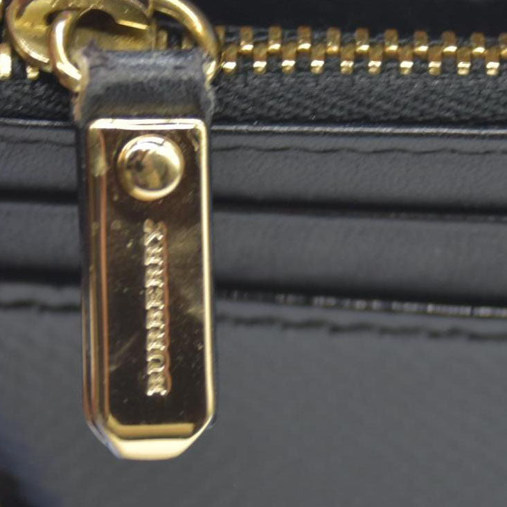 $620 Burberry Grainy Calfskin Patent Black Leather Porter Continental Wallet Black CONSIGNMENT