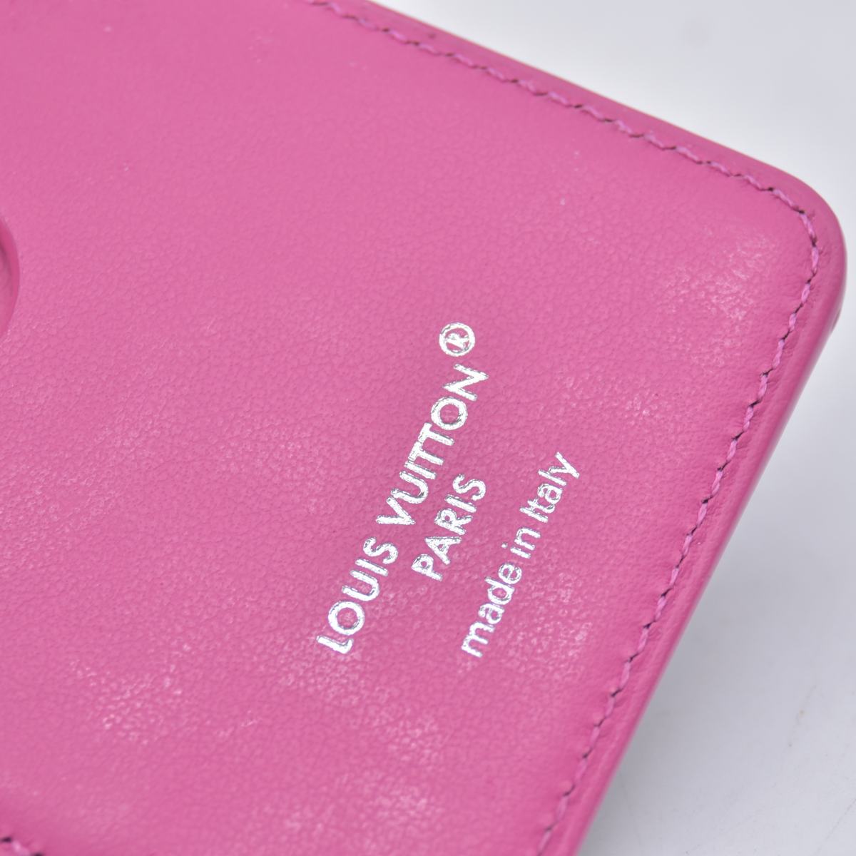 $455 2025 Louis Vuitton Pondicherry MagSafe Card Holder Monogram ME1255 10021300