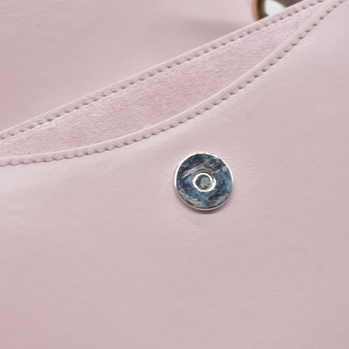 $2450 Chloe Small Tess Bag Pink