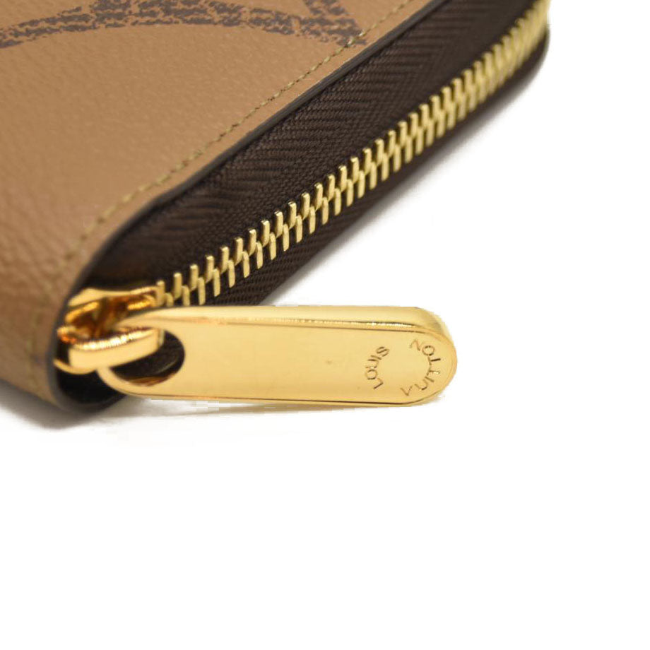 Louis Vuitton  Reverse Monogram Giant Zippy Wallet  LU1201