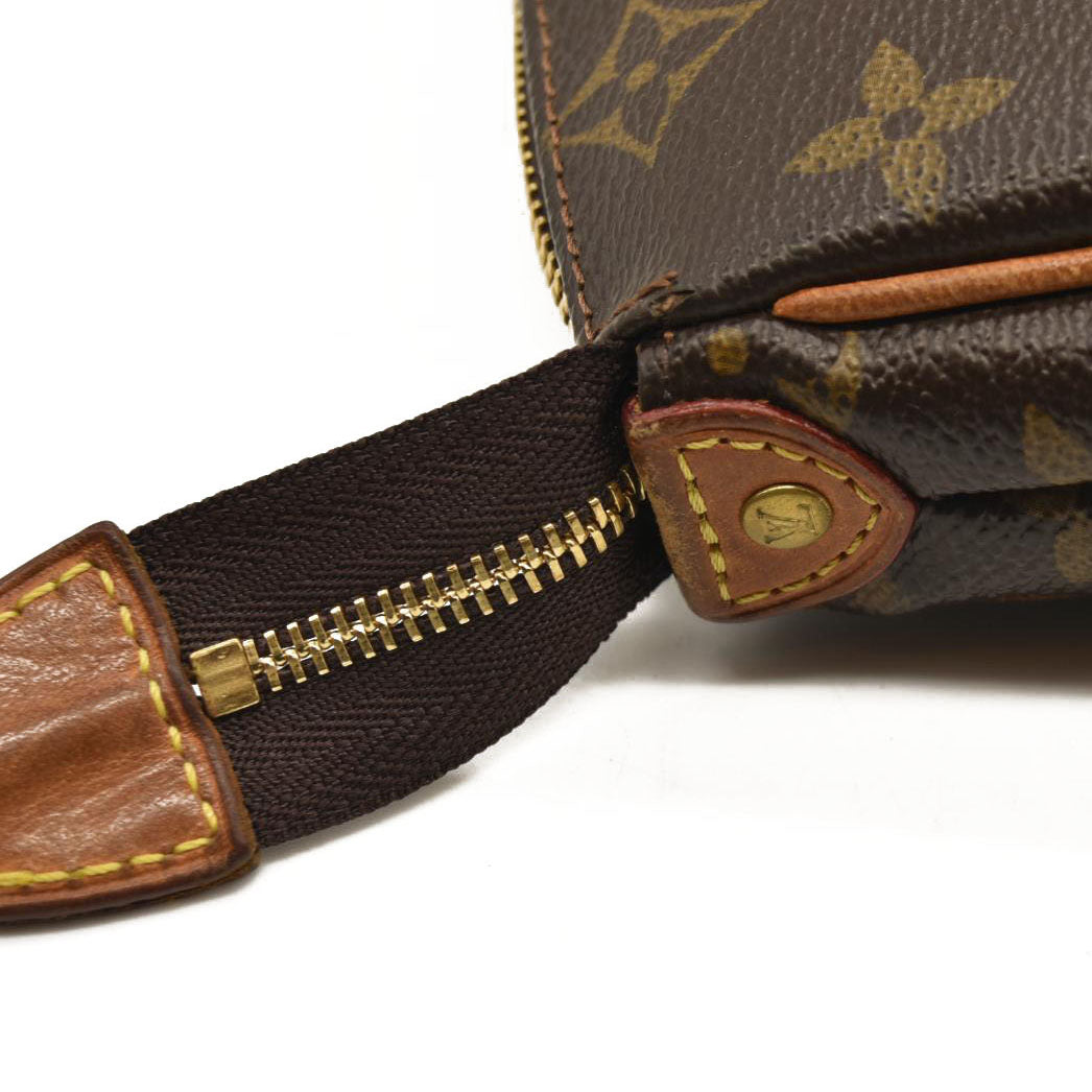 LOUIS VUITTON Monogram Eva Clutch SN3190