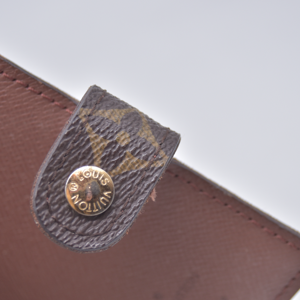 $460 2008 LOUIS VUITTON Monogram Bifold Card Case MI0038
