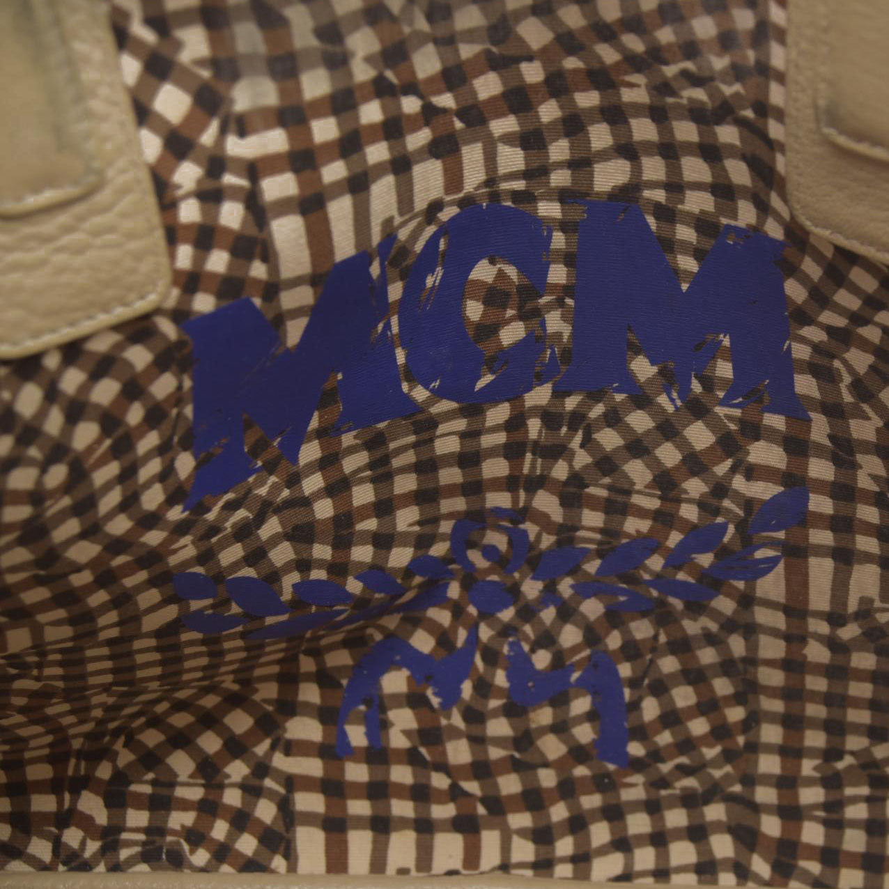 $770 MCM Tote Beige Medium Liz Reversible Tote