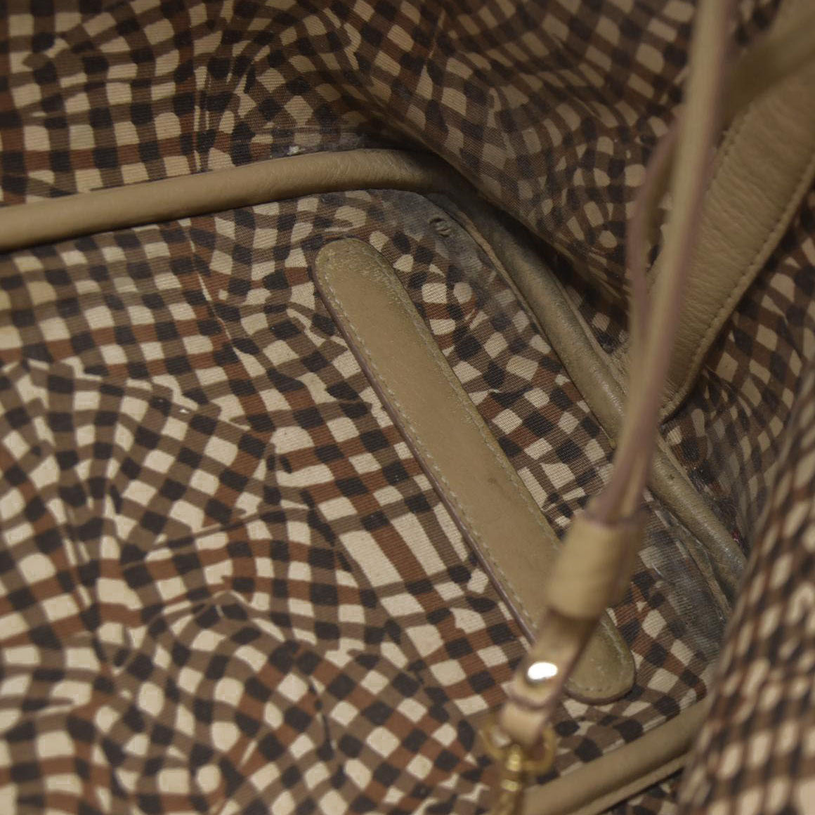 $770 MCM Tote Beige Medium Liz Reversible Tote