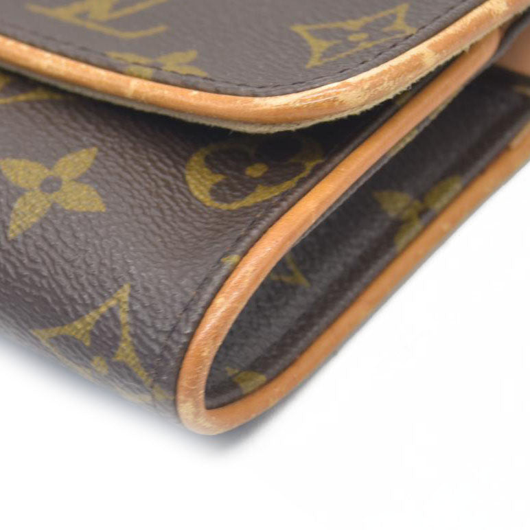 $1105 Louis Vuitton LV Monogram Twin CONSIGNMENT CA0060