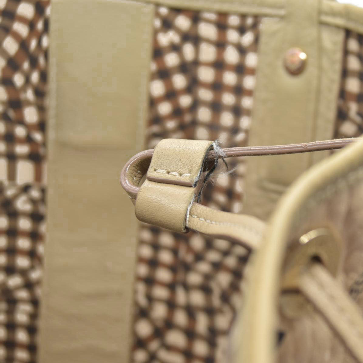 $770 MCM Tote Beige Medium Liz Reversible Tote
