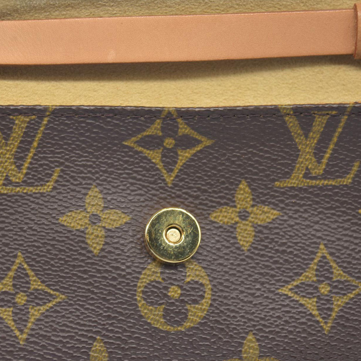 $1105 Louis Vuitton LV Monogram Twin CONSIGNMENT CA0060