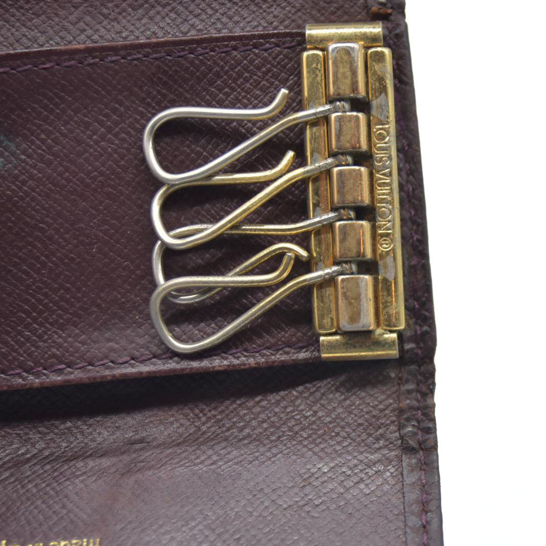 AUCTION $350 Louis Vuitton Taiga Leather Multicles 4 Ring Key Case Acajou CA0928
