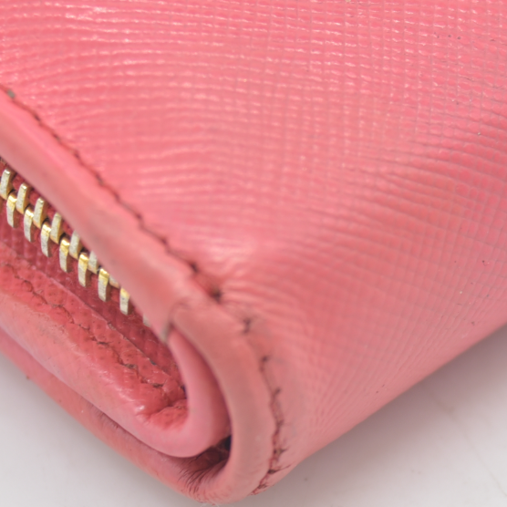 $560 Prada Saffiano Metal Compact Wallet Geranio