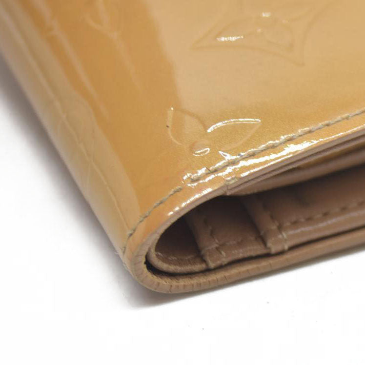 AUCTION $935 Louis Vuitton Vernis French Purse Wallet Beige MI0025