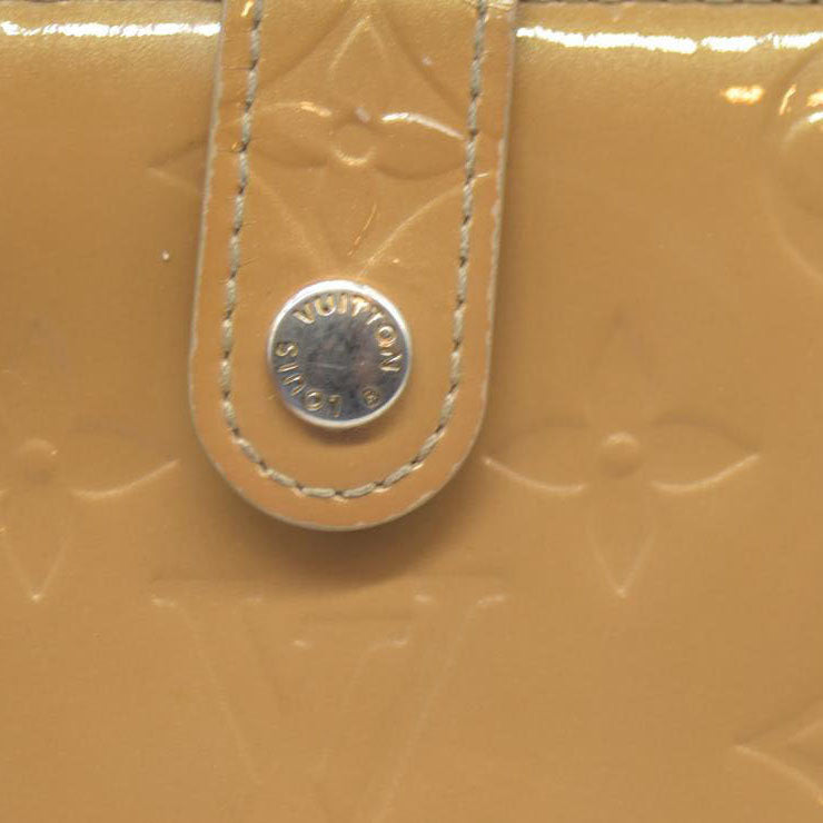 AUCTION $935 Louis Vuitton Vernis French Purse Wallet Beige MI0025