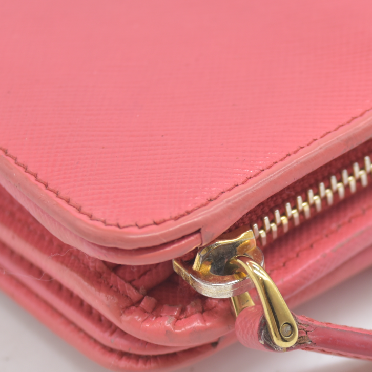 $560 Prada Saffiano Metal Compact Wallet Geranio