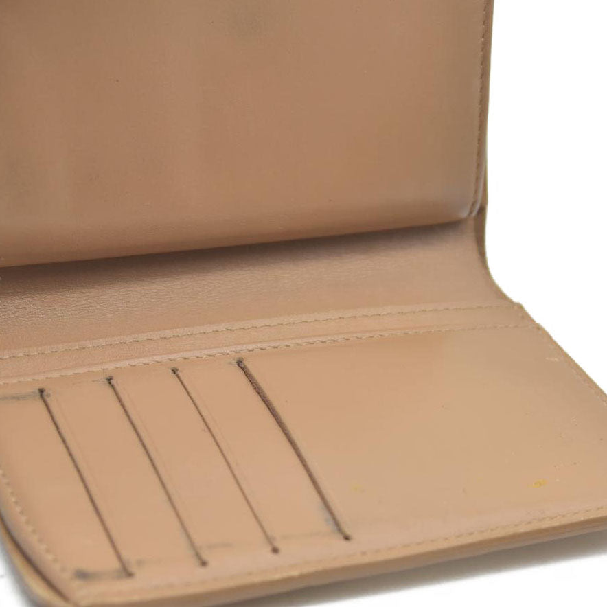 AUCTION $935 Louis Vuitton Vernis French Purse Wallet Beige MI0025