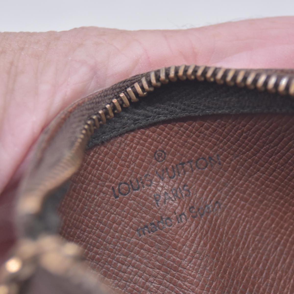$355 2006 Louis Vuitton Monogram Pochette Cles Key Holder CA0026  CONSIGNMENT