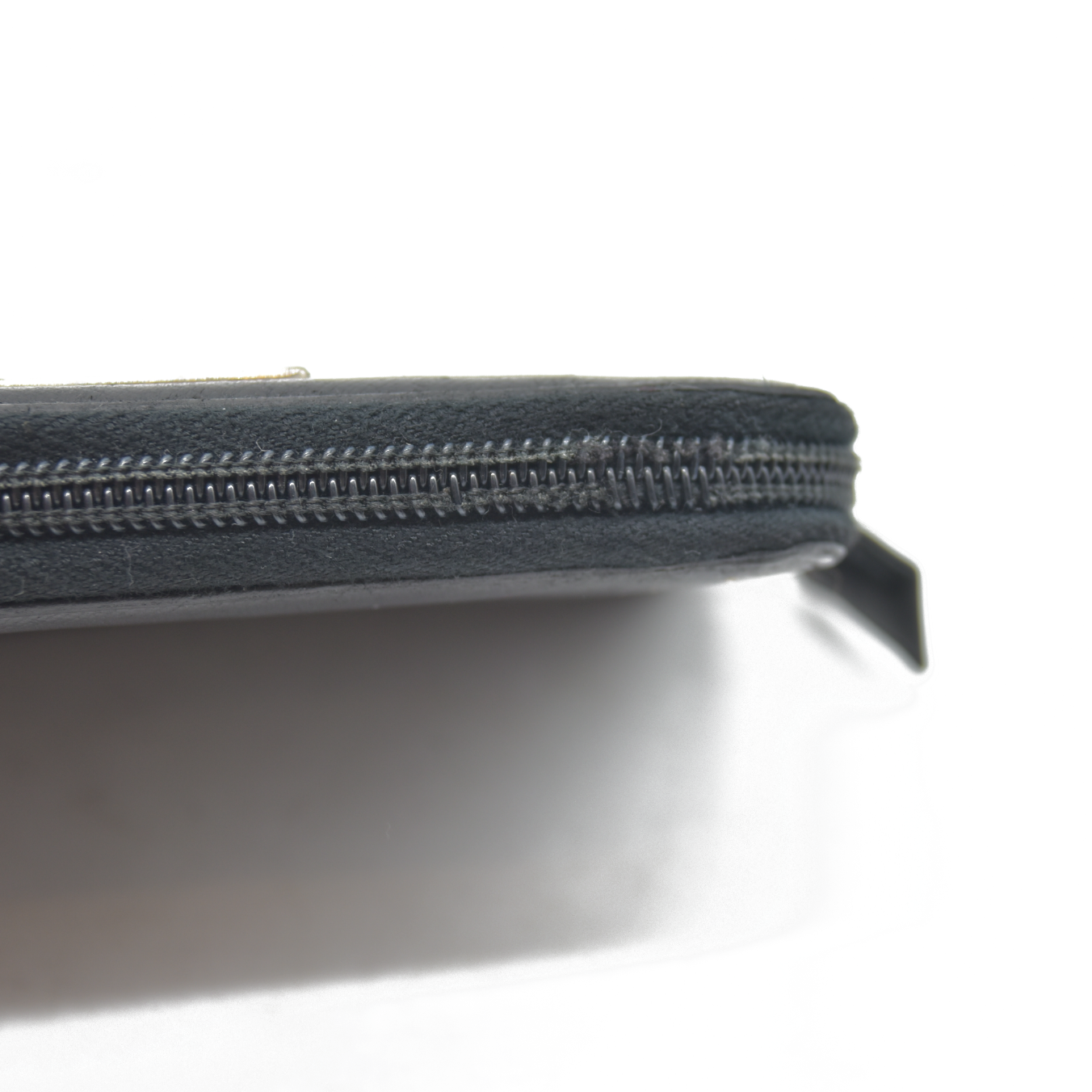 $725 Prada Logo Plaque Saffiano Wallet Black
