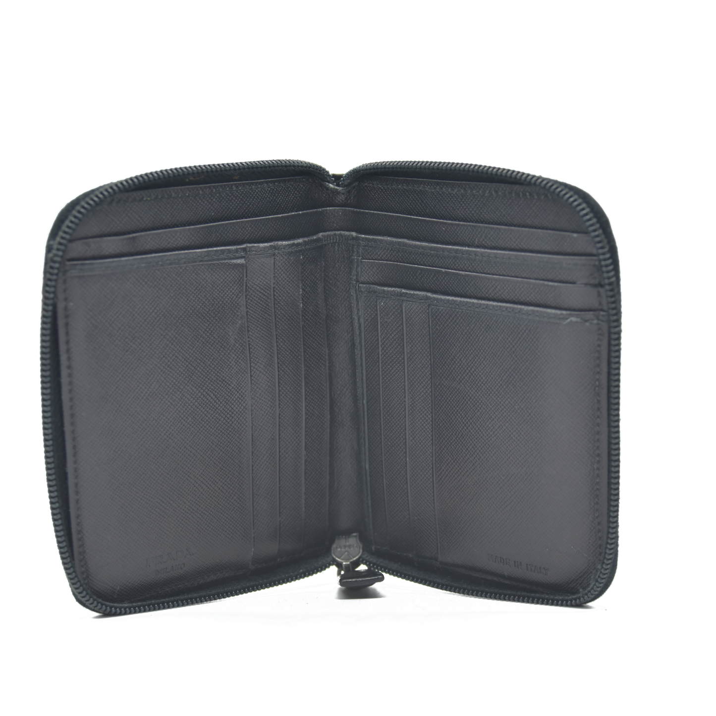 $725 Prada Logo Plaque Saffiano Wallet Black
