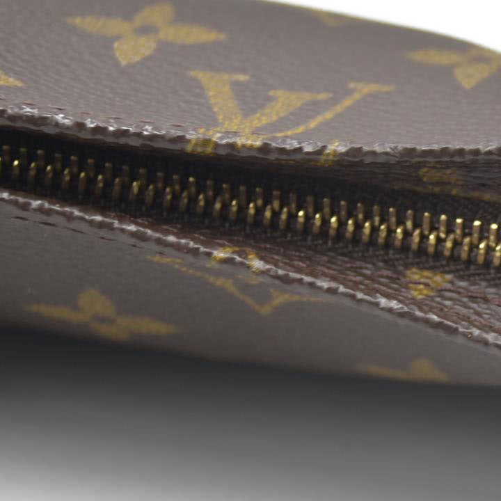 AUCTION $525 Louis Vuitton Monogram Bucket 23 Pouch