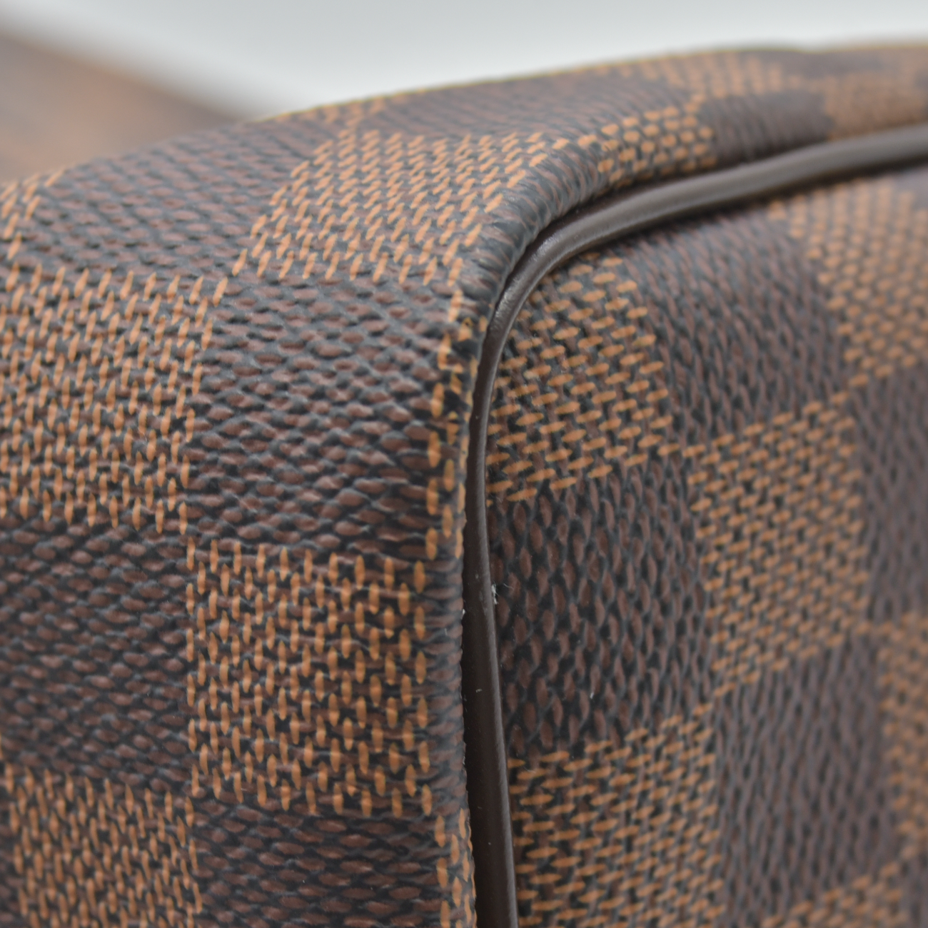 $1940 2016 Louis Vuitton Damier Ebene Speedy Bandouliere 25 SD3126