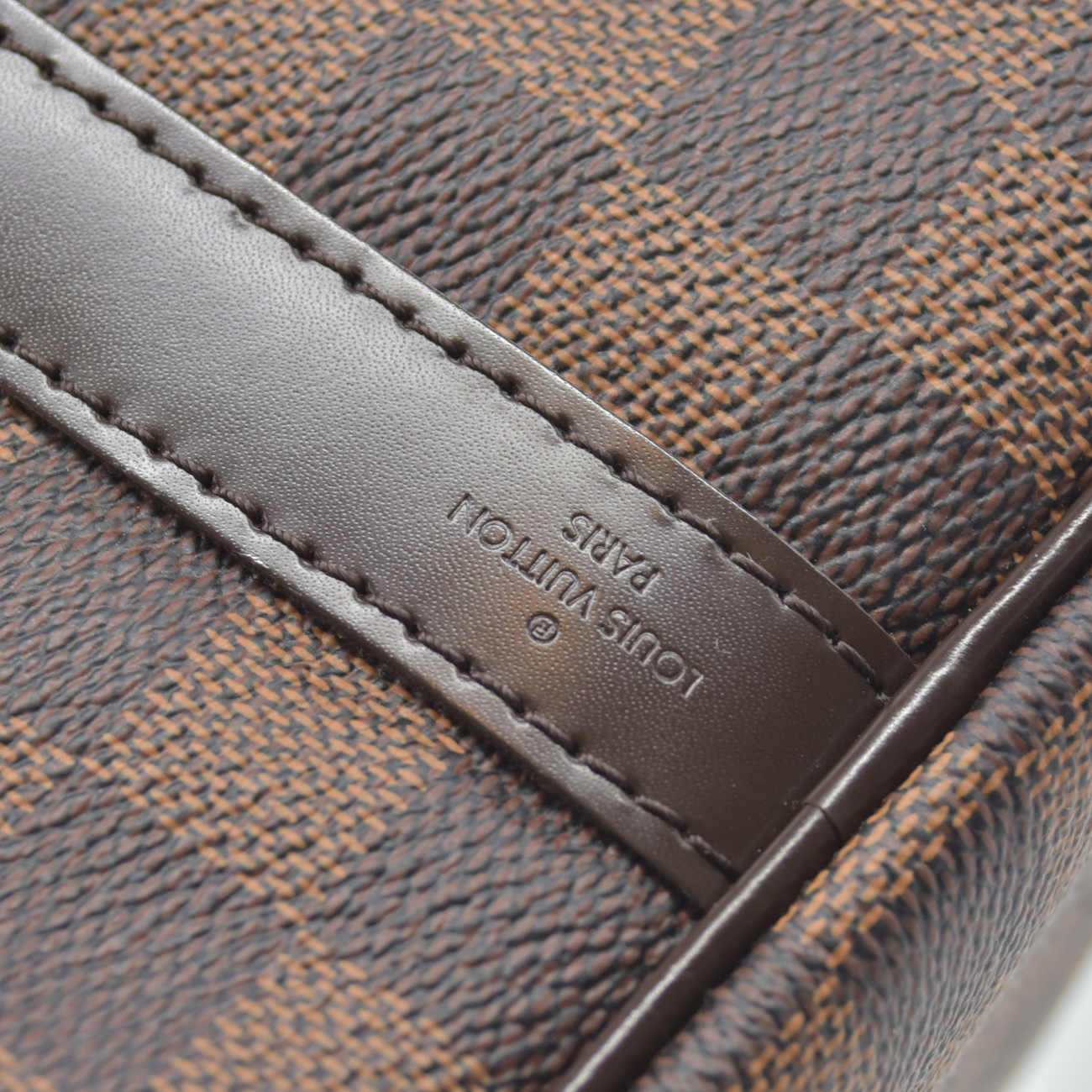 $1940 2016 Louis Vuitton Damier Ebene Speedy Bandouliere 25 SD3126